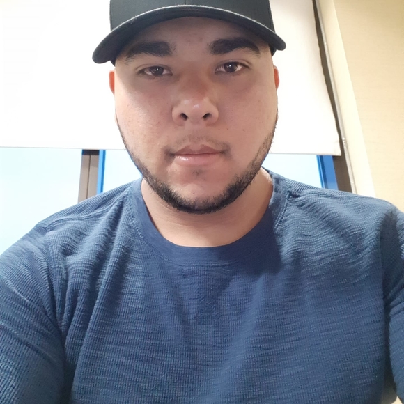 Profile Picture of Antonio Andrade (@aandrade0293) on Poshmark