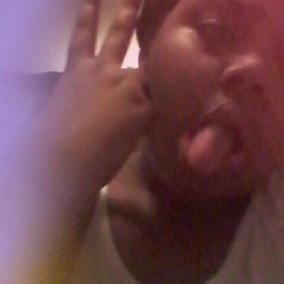 Profile Picture of Dani Graham (@dgraham223) on Poshmark