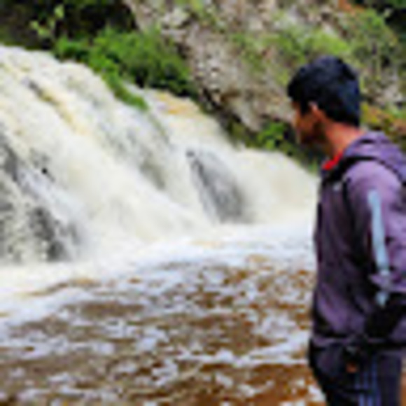 Profile Picture of Elwin Sudeeb (@elwinsudeeb1) on Poshmark