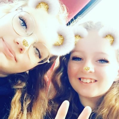 Profile Picture of 𝓘𝓼𝓸𝓫𝓮𝓵 𝓖𝓲𝓵𝓫𝓮𝓻𝓽 (@IsobelGilbert12) on Twitter