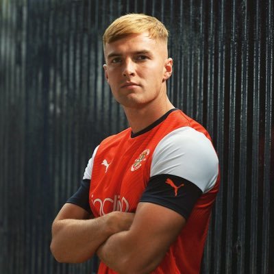 Profile Picture of JB (@Jamesbree_97) on Twitter