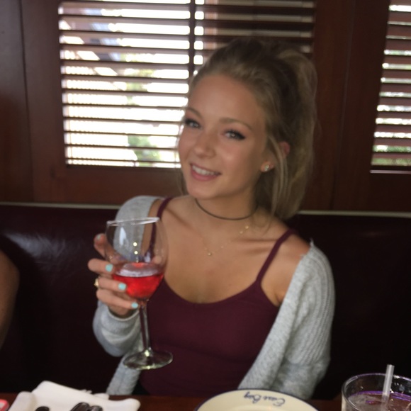 Jacqueline Bengtson - Poshmark Profile Picture of Jacqueline Bengtson (@jbengtson7) on Poshmark