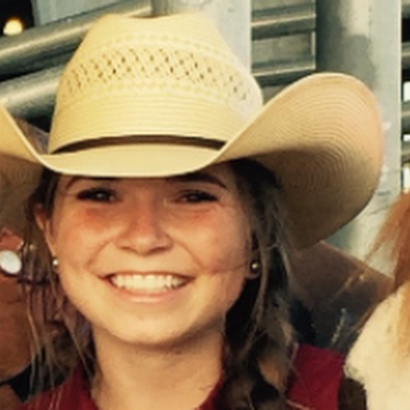 Profile Picture of Sami Scott (@sami_scott) on Poshmark