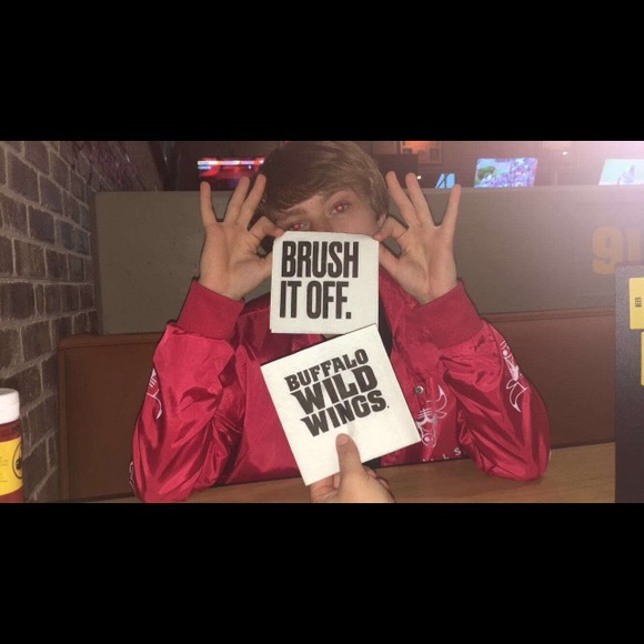 Profile Picture of Logan Boyer (@logannnnn101) on Poshmark