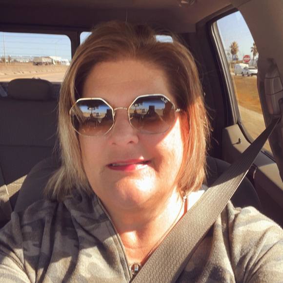 Profile Picture of Stacie Sandefer reynolds (@stacier1971) on Poshmark