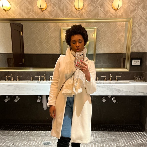 Profile Picture of Daneja H (@danejah) on Poshmark