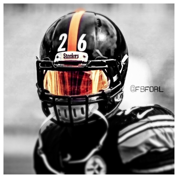 Profile Picture of Alec James (@aj42) on Poshmark