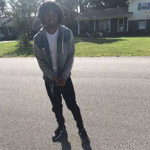 Profile Picture of Kannon Kannon (@klogan1234) on Poshmark