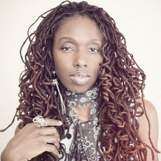 Profile Picture of Latrenia Bryant (@LBinFASHION) on Twitter