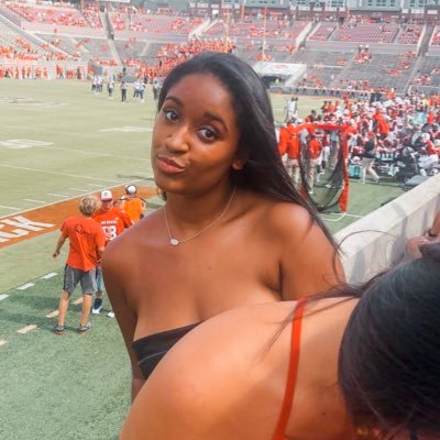 Profile Picture of Kelsey Key (@KelseyEKey) on Twitter