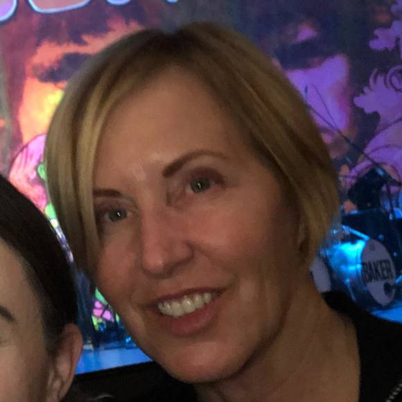 Profile Picture of Janet Osterdock (@janetosterdock) on Poshmark