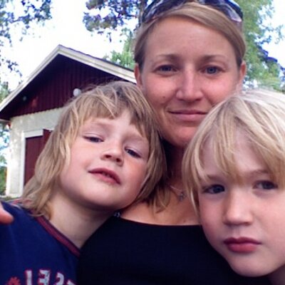 Profile Picture of Sara Oberg (@SaraObergine) on Twitter