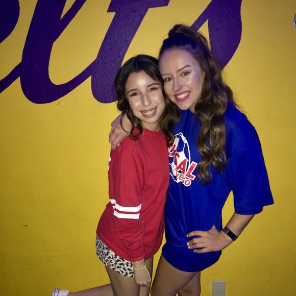 Profile Picture of Christine Sentman (@csentman) on Poshmark