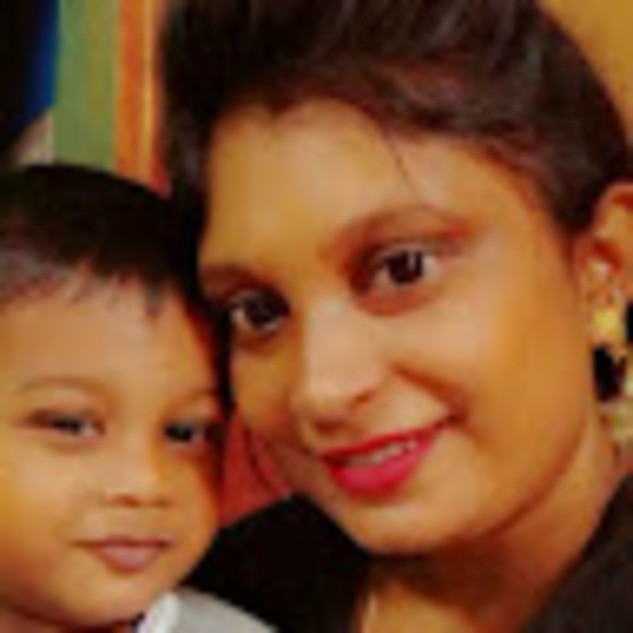 Profile Picture of Salomi Anand (@salomianand6) on Poshmark