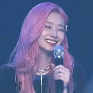 Profile Picture of minju's 🤍 (@kim_minju_ssi) on Tiktok