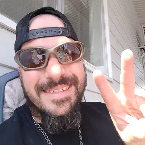 Profile Picture of Alexandre (@alexandrelabonteturgeon) on Tiktok