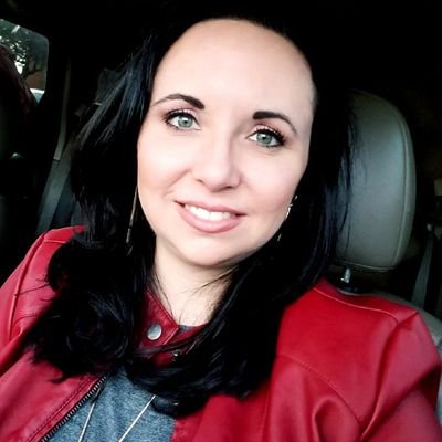 Profile Picture of Danielle Selby (@DanielleRSelby) on Twitter