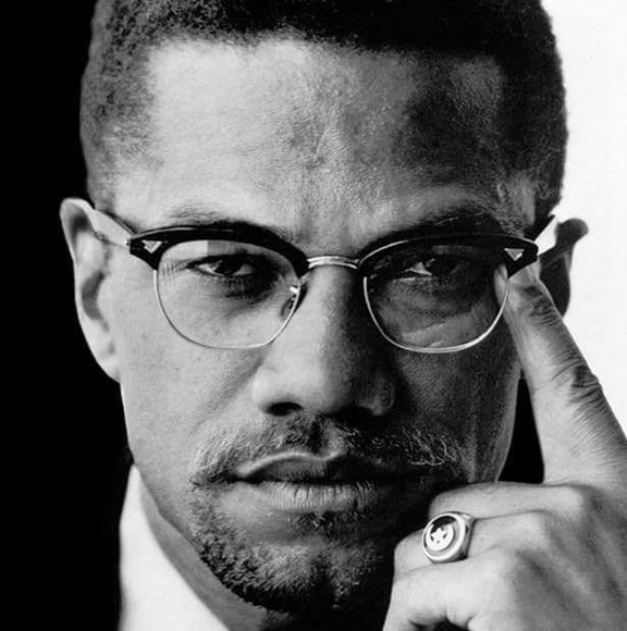 Profile Picture of James Ligon (@jamesligon) on Poshmark