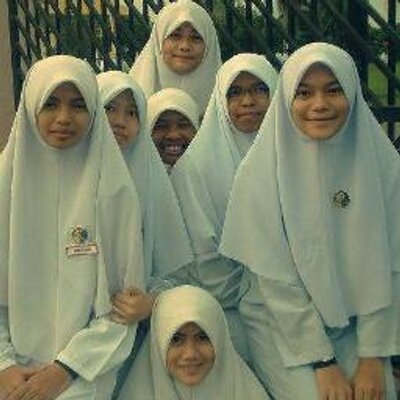 Profile Picture of Suraya Ahmad (@MaidenAnne) on Twitter