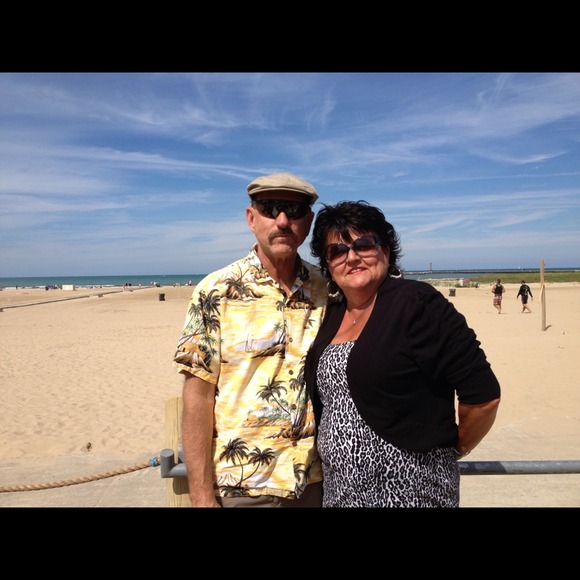 Profile Picture of Deb Bednarowicz (@debikay) on Poshmark