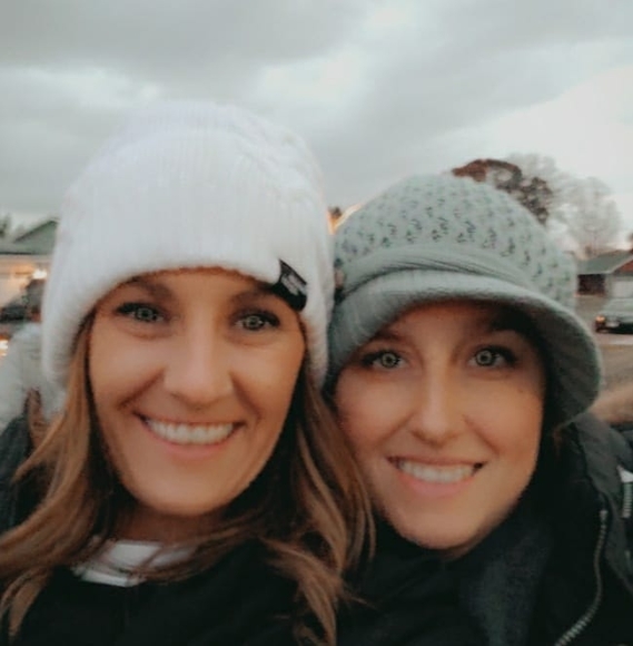 Profile Picture of Nicole Urmann (@hockeymomma) on Poshmark