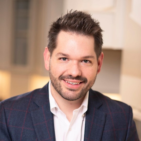 Profile Picture of Joshua Smyth (@joshuasmyth) on Poshmark