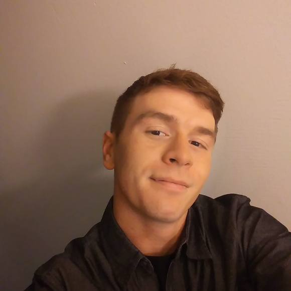 Profile Picture of Dustin Broaddus (@dustinbroaddus) on Poshmark