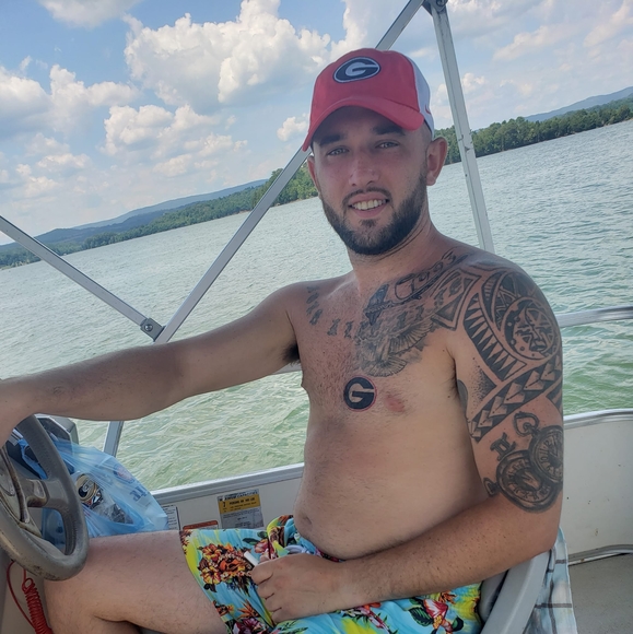 Profile Picture of Dakota Keith (@kotaferraro) on Poshmark