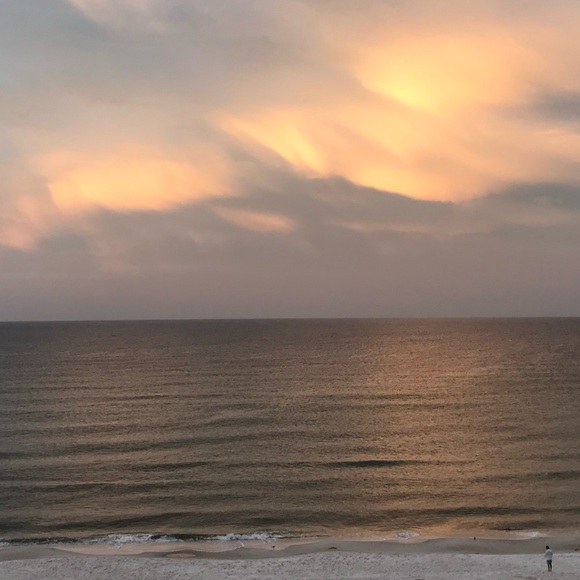 Profile Picture of Melissa Sheets (@melsheets25) on Poshmark