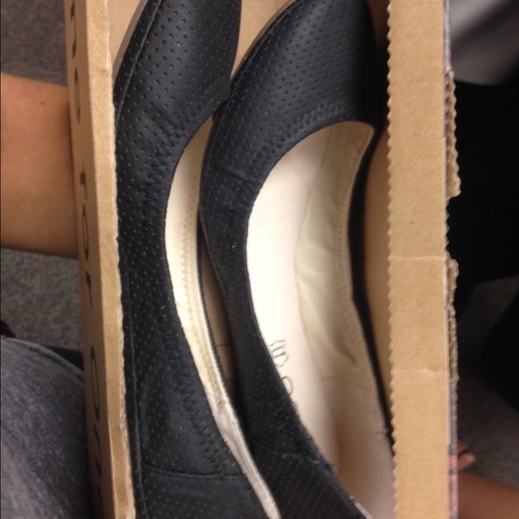 Profile Picture of Daniela Shirazi (@danielashirazi) on Poshmark