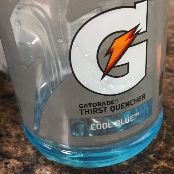 Profile Picture of Andrew Garcia (@youngmoney66) on Poshmark