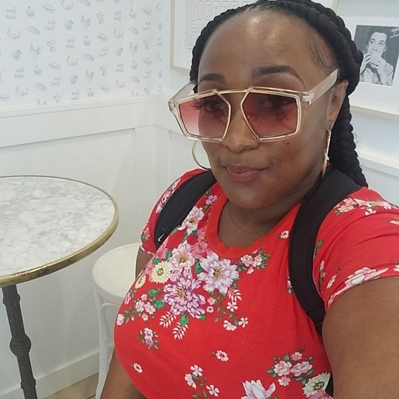 Profile Picture of Dai Otey (@daithediva) on Poshmark