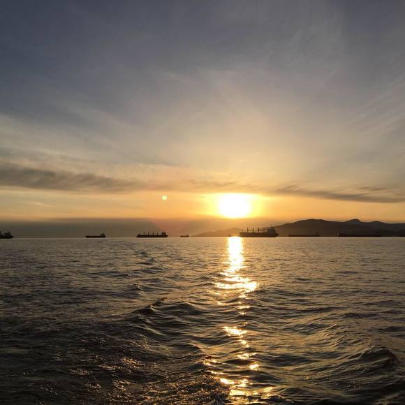 Profile Picture of Zhang Emily (@2284848953) on Poshmark