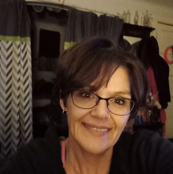 Profile Picture of Jaimerae Mitschke (@jaimeraem) on Poshmark