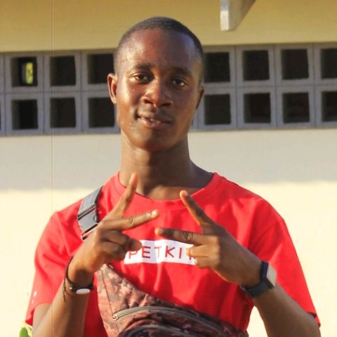 Profile Picture of jemussedinisferre (@jemussedinis) on Tiktok