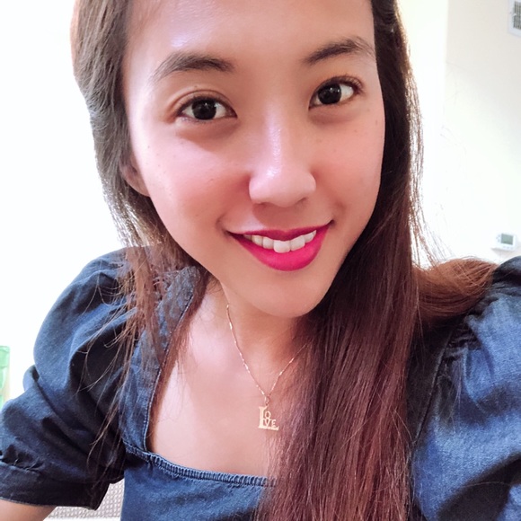 Profile Picture of Reianne Maglanoc (@reiney_0827) on Poshmark