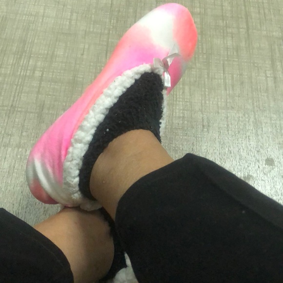 Profile Picture of Hellen Smith (@hellensmith317) on Poshmark