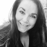 Profile Picture of Lindsay Fowler (@fowlersfonts) on Instagram