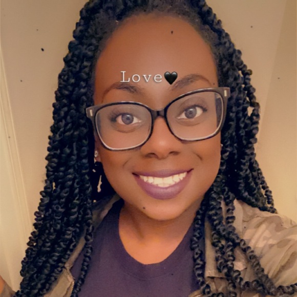 Profile Picture of Robin Jarrell (@nakiaj26) on Poshmark