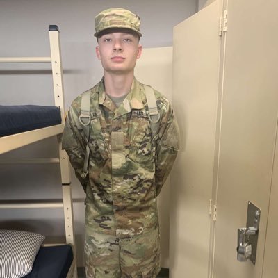 Profile Picture of James Lamp (@jameslamp16) on Twitter