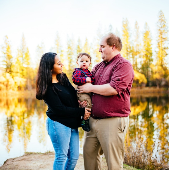 Profile Picture of Gabi Barrita (@gabii_xo) on Poshmark