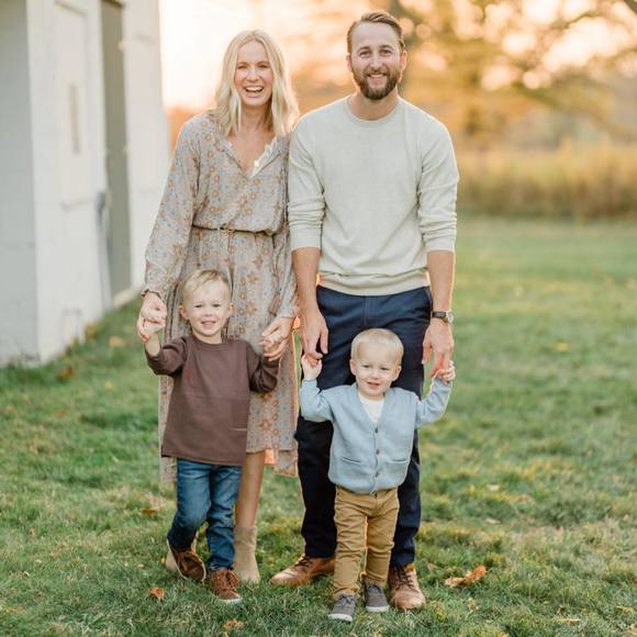 Profile Picture of Hope Pankau (@hopepankau) on Poshmark