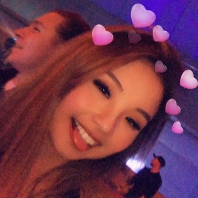 Profile Picture of Chelsey (@chelseychow) on Twitter