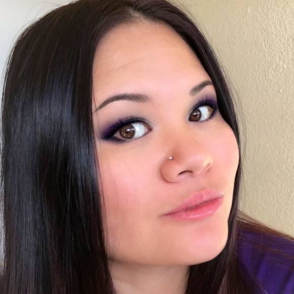 Profile Picture of Gina Saephanh (@ggphan35) on Poshmark