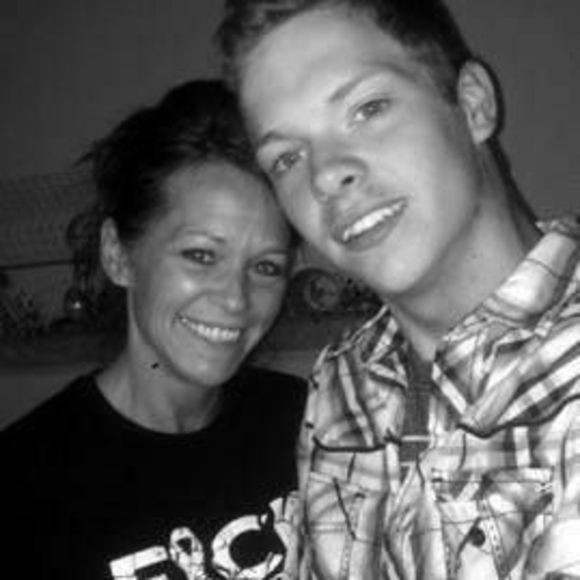 Profile Picture of Krystal Wagner (@krystal_wagner) on Poshmark