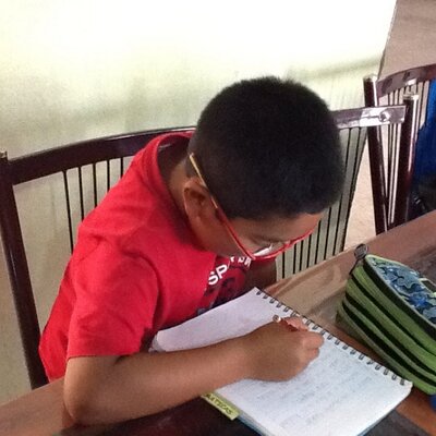 Profile Picture of Rocio Razo (@razomoro23) on Twitter