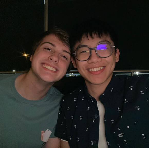 Profile Picture of Michael Chen (@mrpresident) on Poshmark