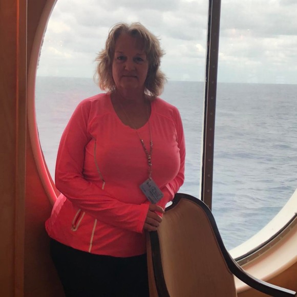 Profile Picture of Tammy Shimanek (@tammy_shimanek) on Poshmark