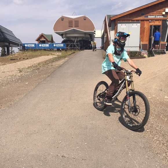 Profile Picture of Zack Zangerl (@zackz97) on Poshmark