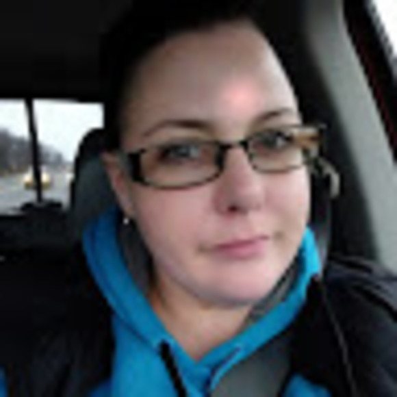Profile Picture of Joanne Witten (@jowitten) on Poshmark